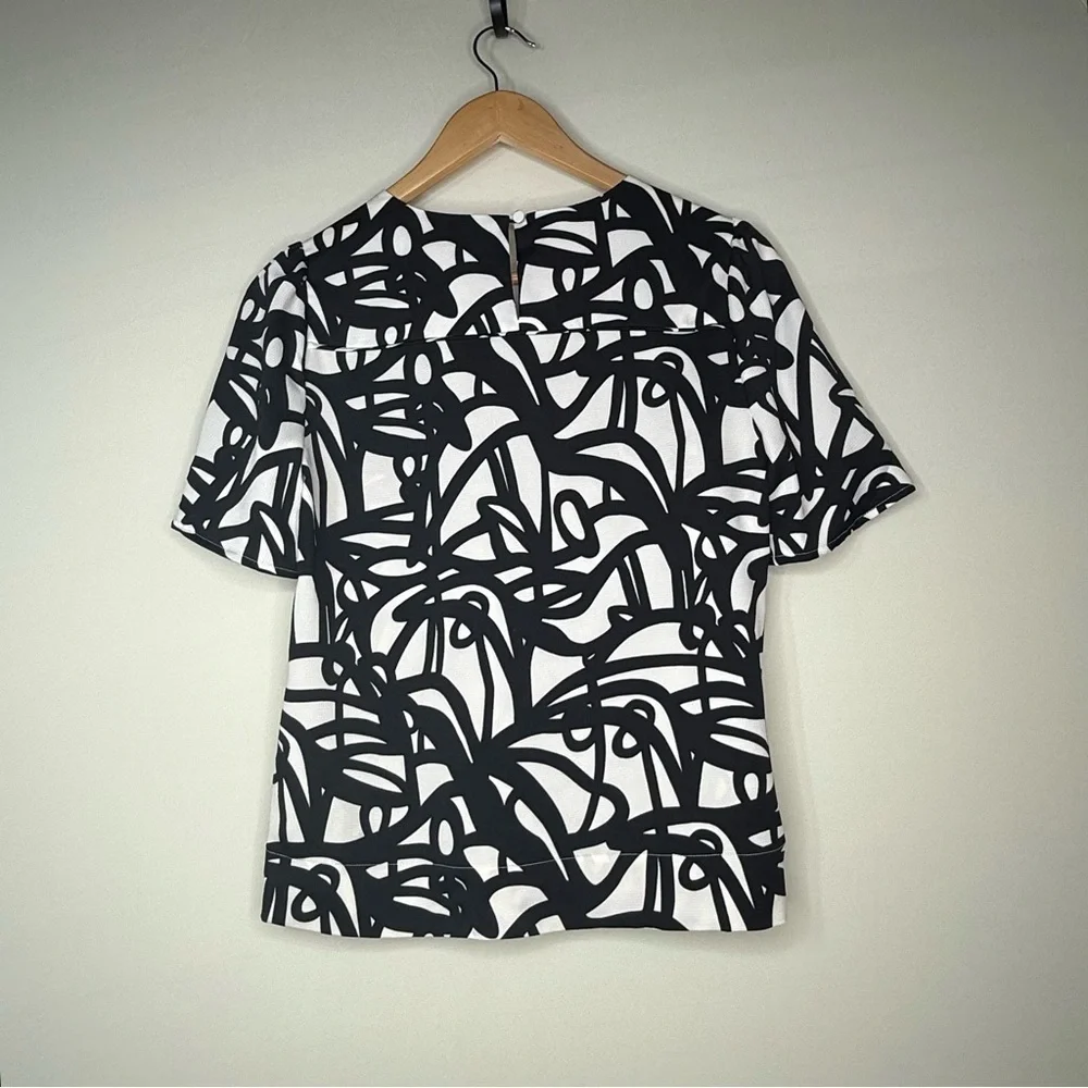 J.Crew 365 Abstract Print Blouse – Black & White – Size 0 – NWT